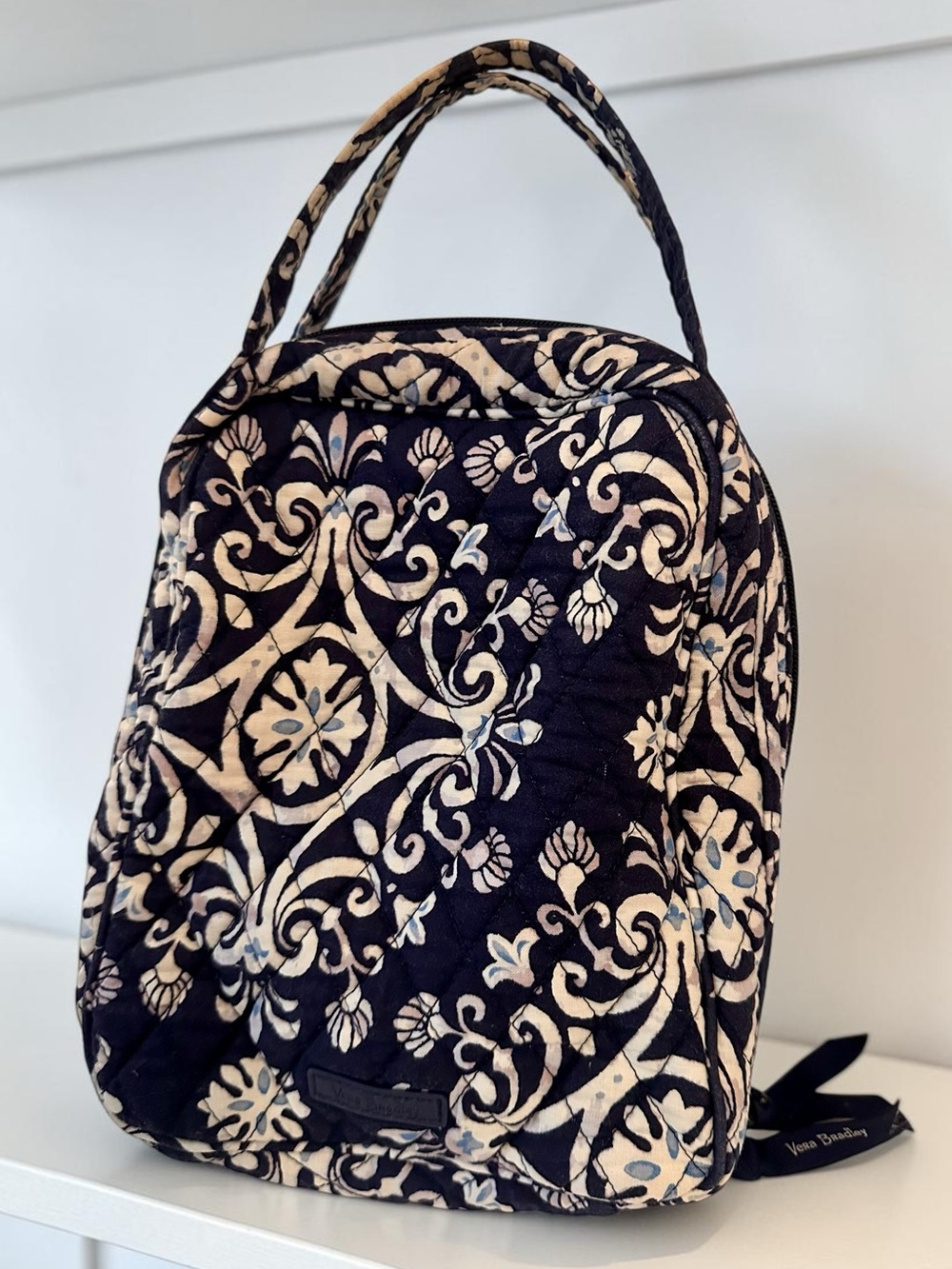 Vera Bradley Navy and Cream Mini Quilted Lunchpack - Picture 4 of 5
